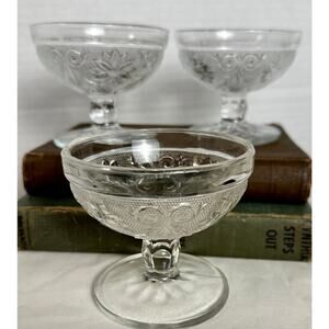 Vintage 1940s Tiara Sandwich Glass Clear Footed dish